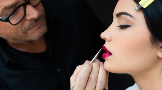dolce-and-gabbana-makeup-dolce-matte-lipstick-ad-campaign-backstage-5